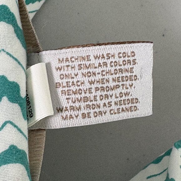 Chicos Button Up Top Size 0 US S Teal Green White Zig Zag 3/4 Sleeve No Iron - Picture 7 of 10